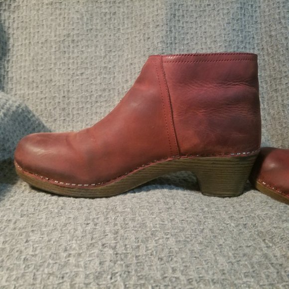 dansko max ankle bootie